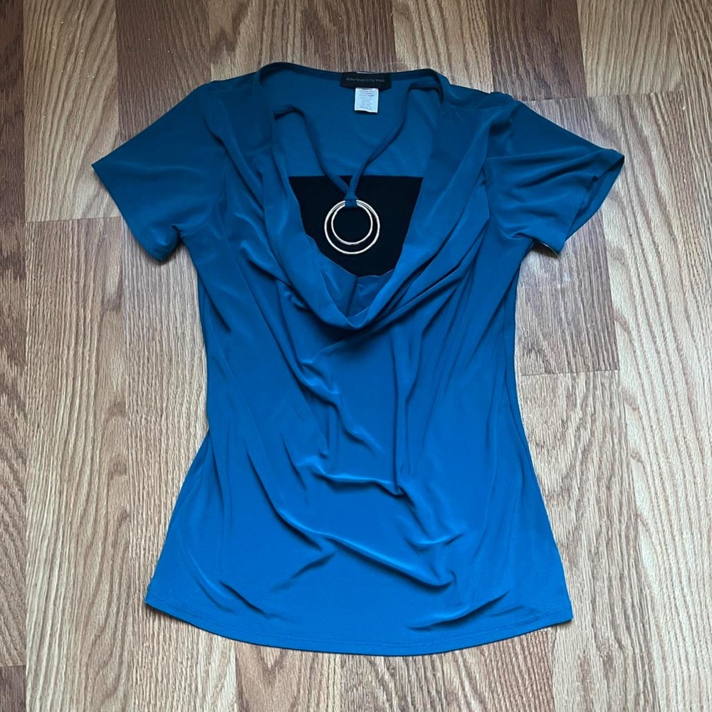 Womens 2000s Tuscan Vibe Blue Short Sleeve Top Vintage American City Wear